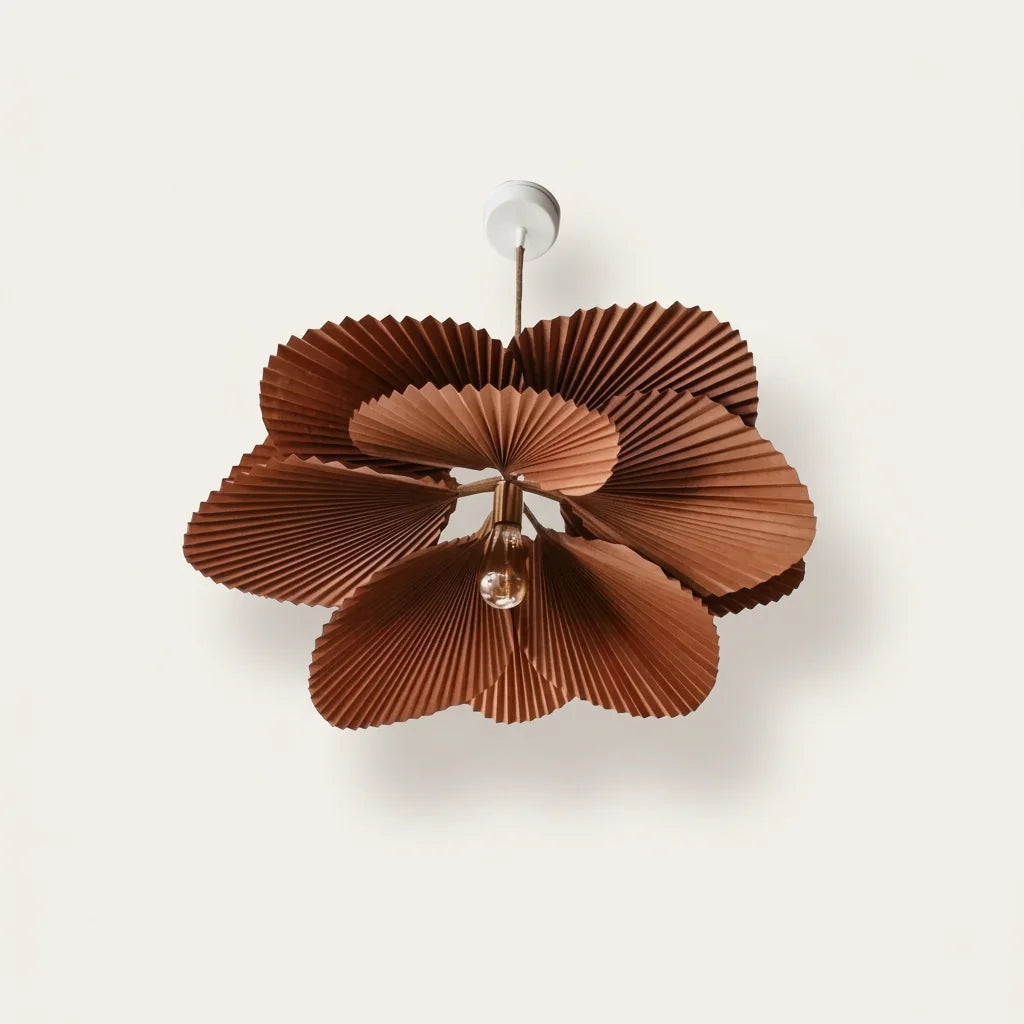 Suspension fleur en éventails de papier plissé terracotta