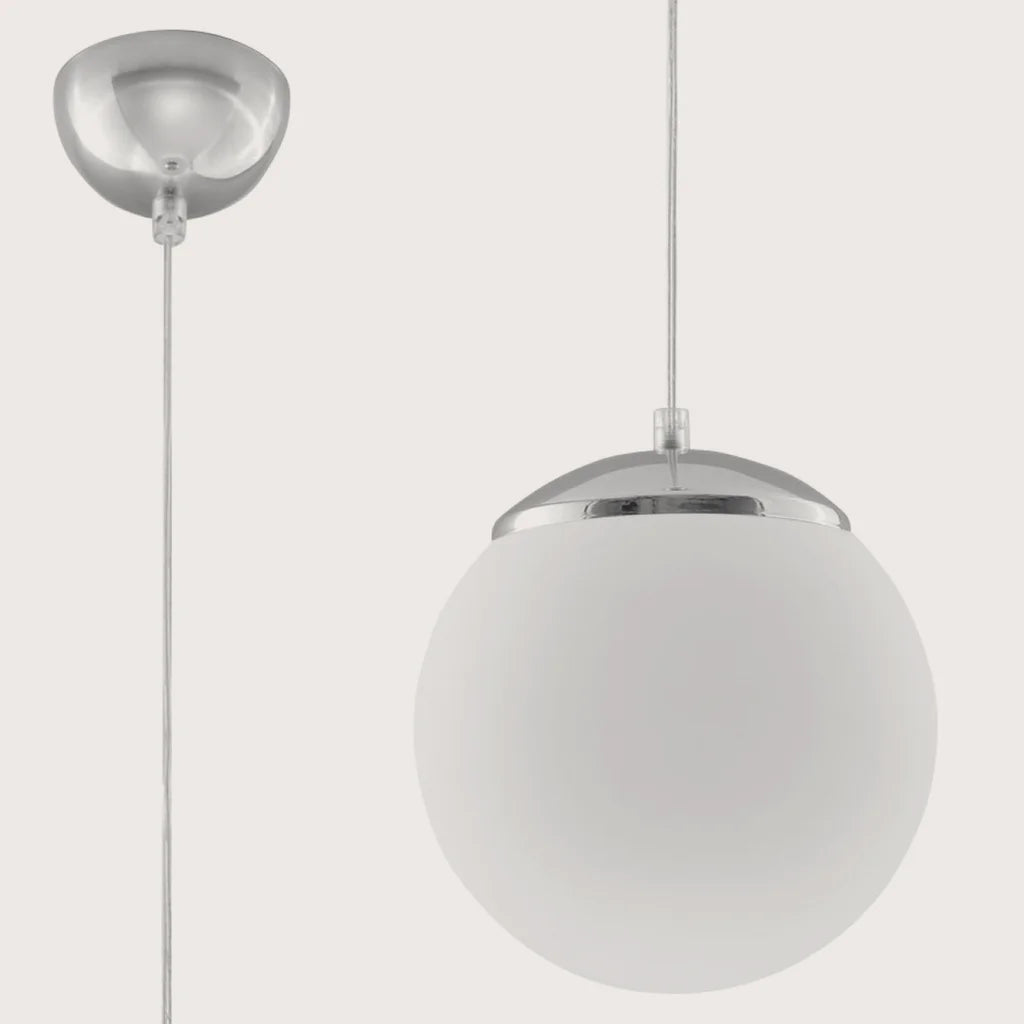 Suspension globe en verre opalin, coloris blanc et chromé (Ø 20 cm)