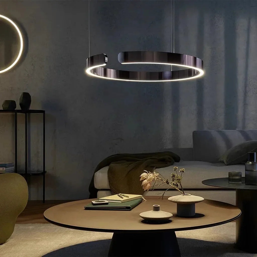 Anneau LED dans un salon chaleureux