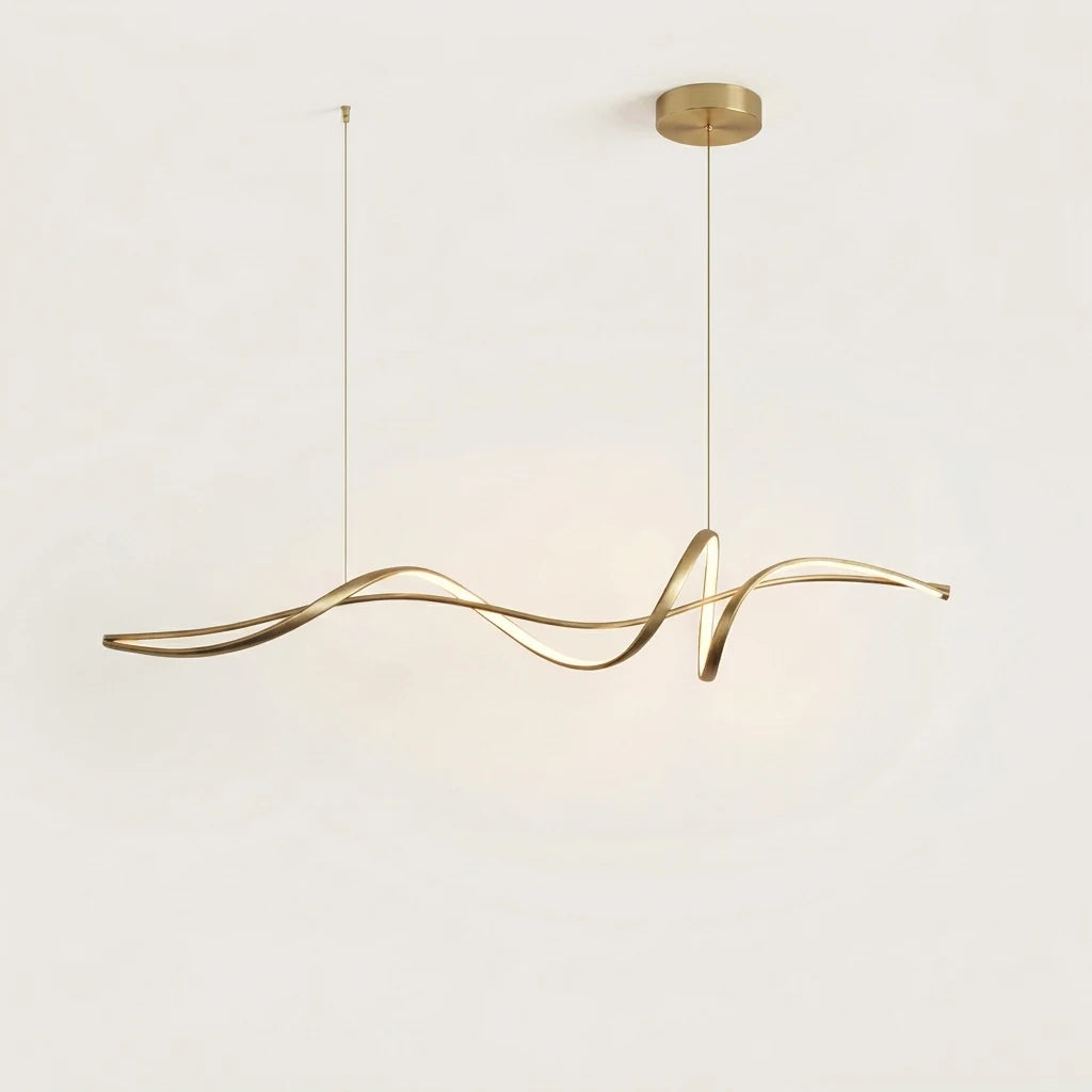 Suspension LED ruban ondulé dorée avec rosace ronde au plafond