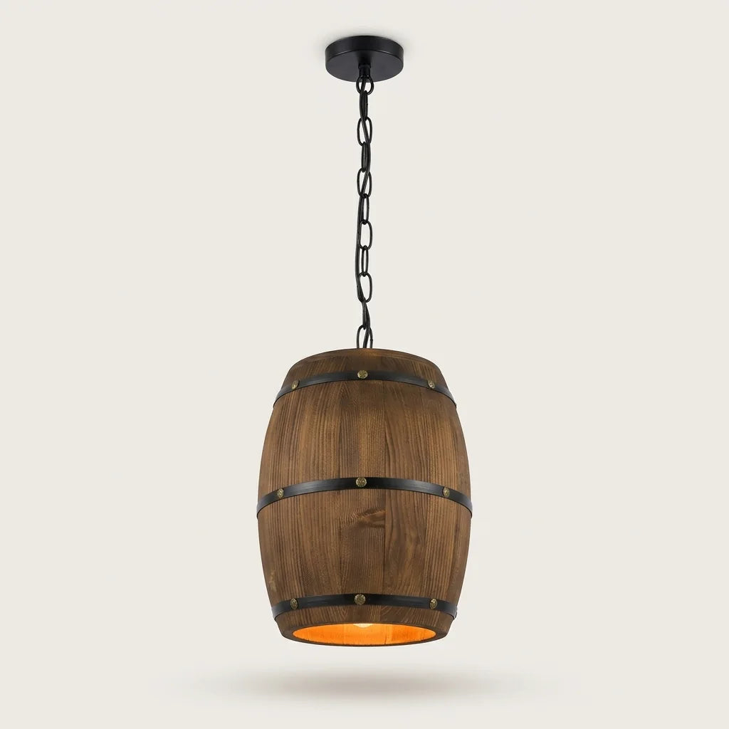 Suspension tonneau en bois cerclé de fer, sur chaîne