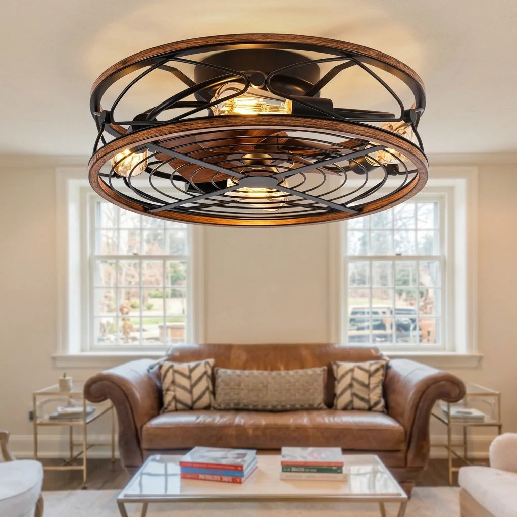 Ventilateur cage rustique dans un salon de style ferme